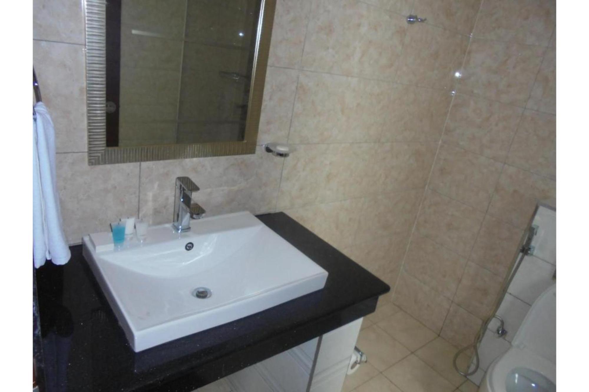 We Hotel & Suites Nairobi Extérieur photo