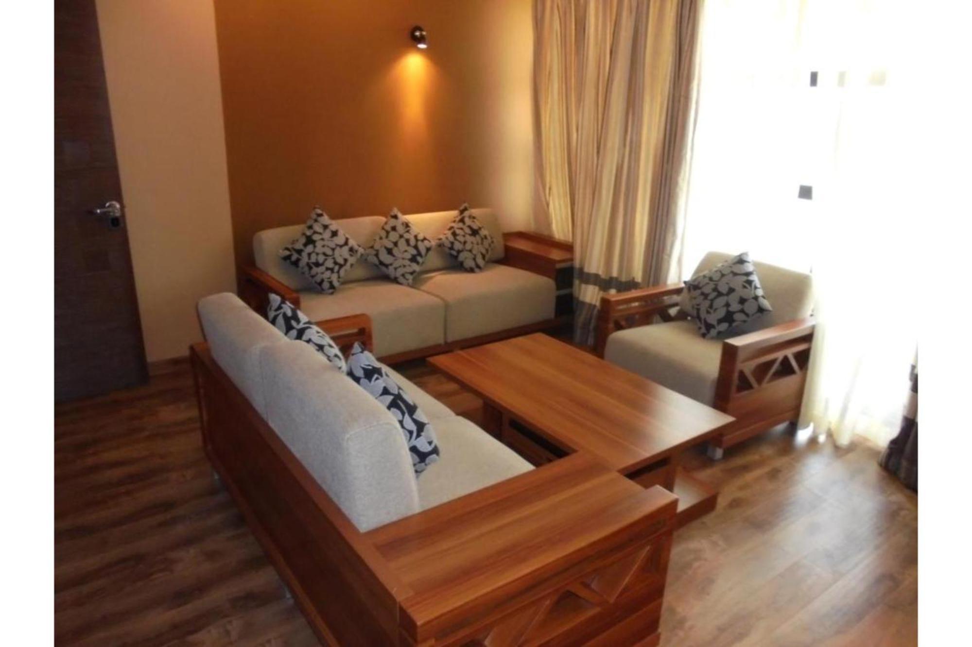 We Hotel & Suites Nairobi Extérieur photo
